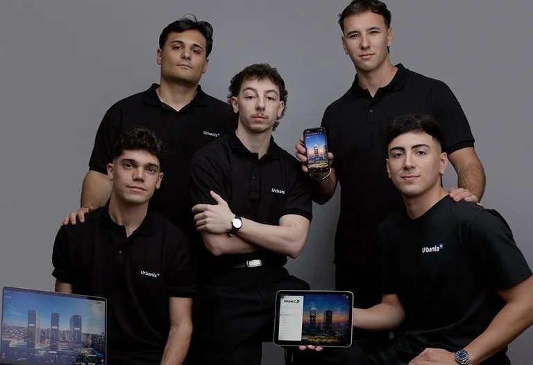 El equipo fundador de Urbania